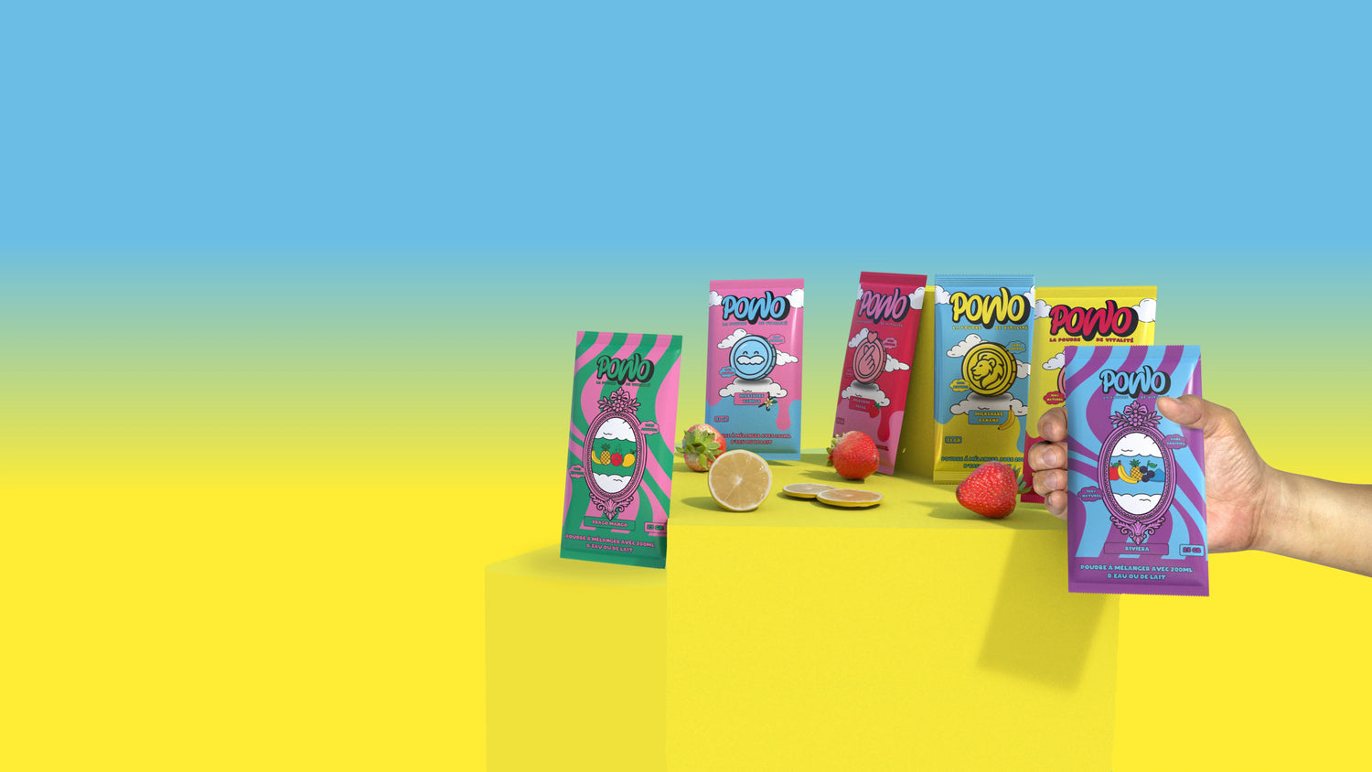 Pack de sachets POWO à base de fruits lyophilisés et shaker offert pour préparer des jus et milkshakes bio, sans sucres ajoutés